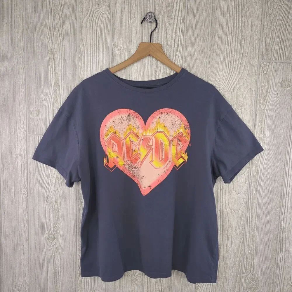 ACDC Flaming Heart Gray Concert T-Shirt Oversized Large Pink Orange Graphic